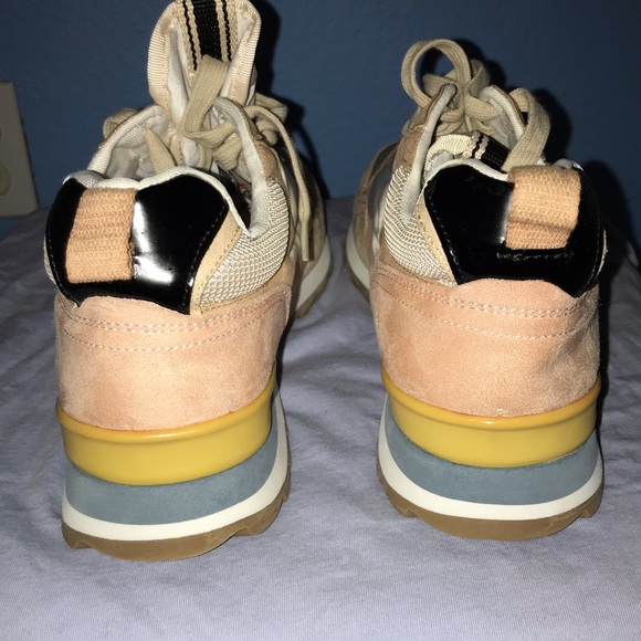 ShuShop 🏃♀️Parker Peach Sneaker🙋🏼♀️ - Picture 6 of 8